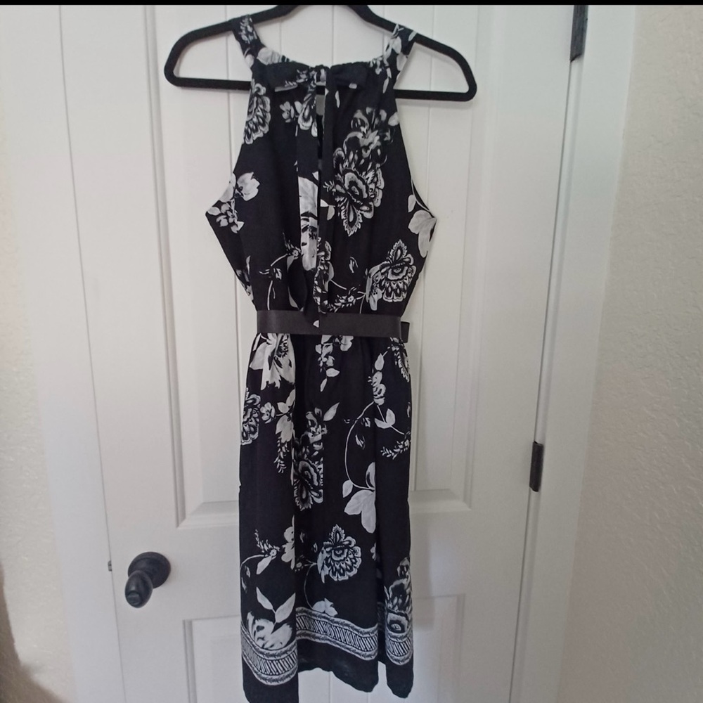 White House Black Market Floral Black and White Dress